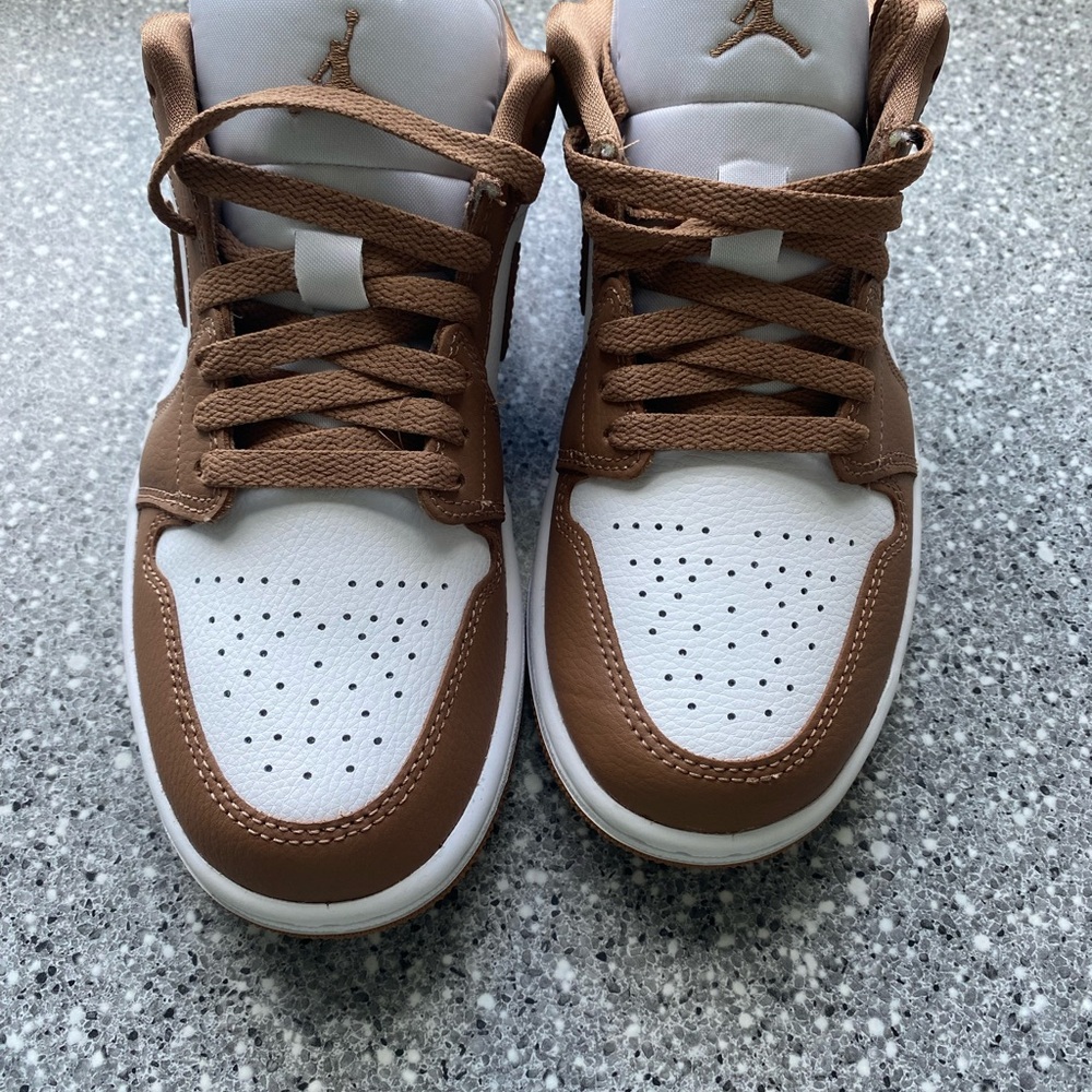 Nike Air Jordan Low - size 7